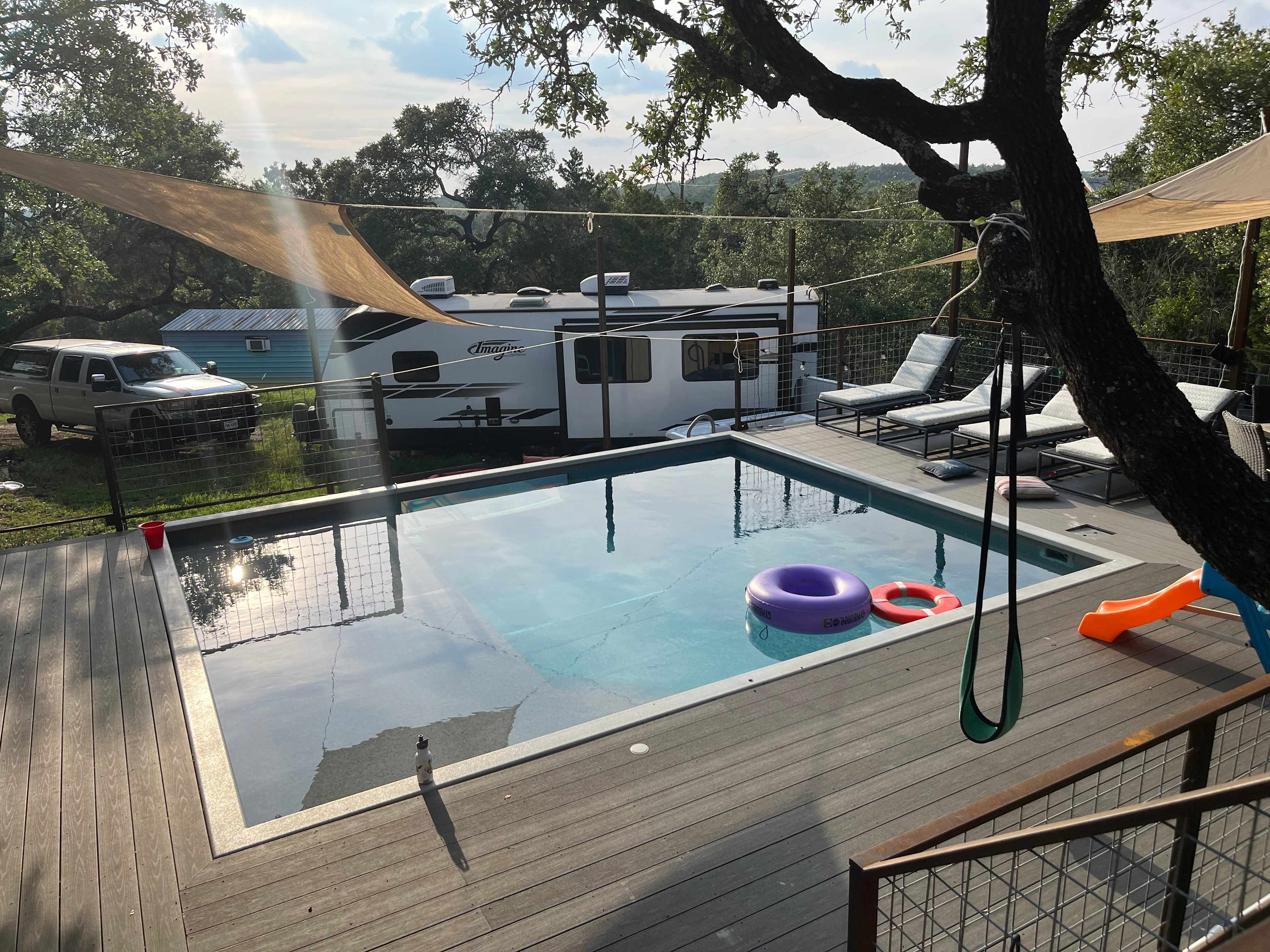 Pool, deck, swing all for your enjoyment!  With Big Rig site in view