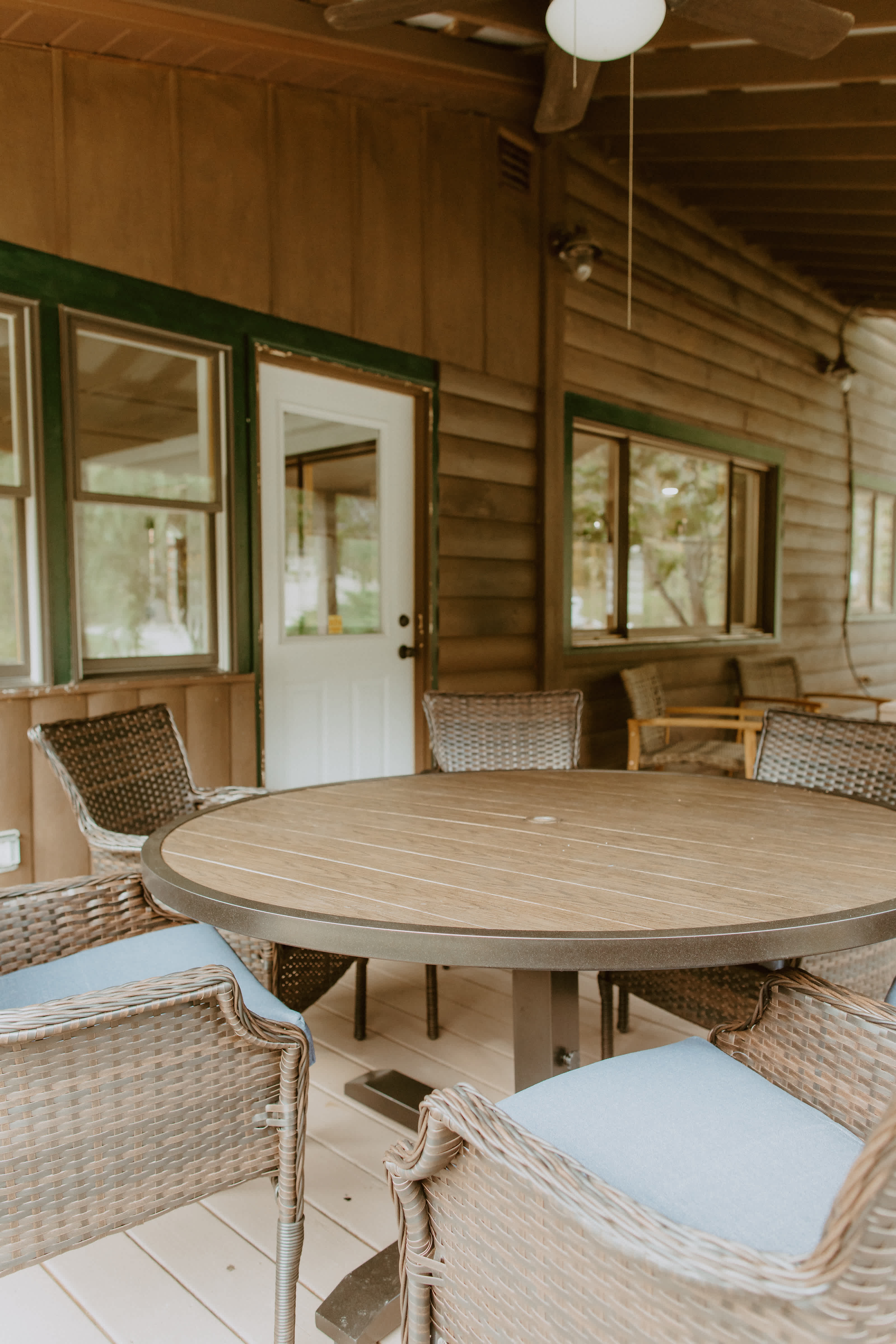 The Hideaway Cabins & Rural Retreat