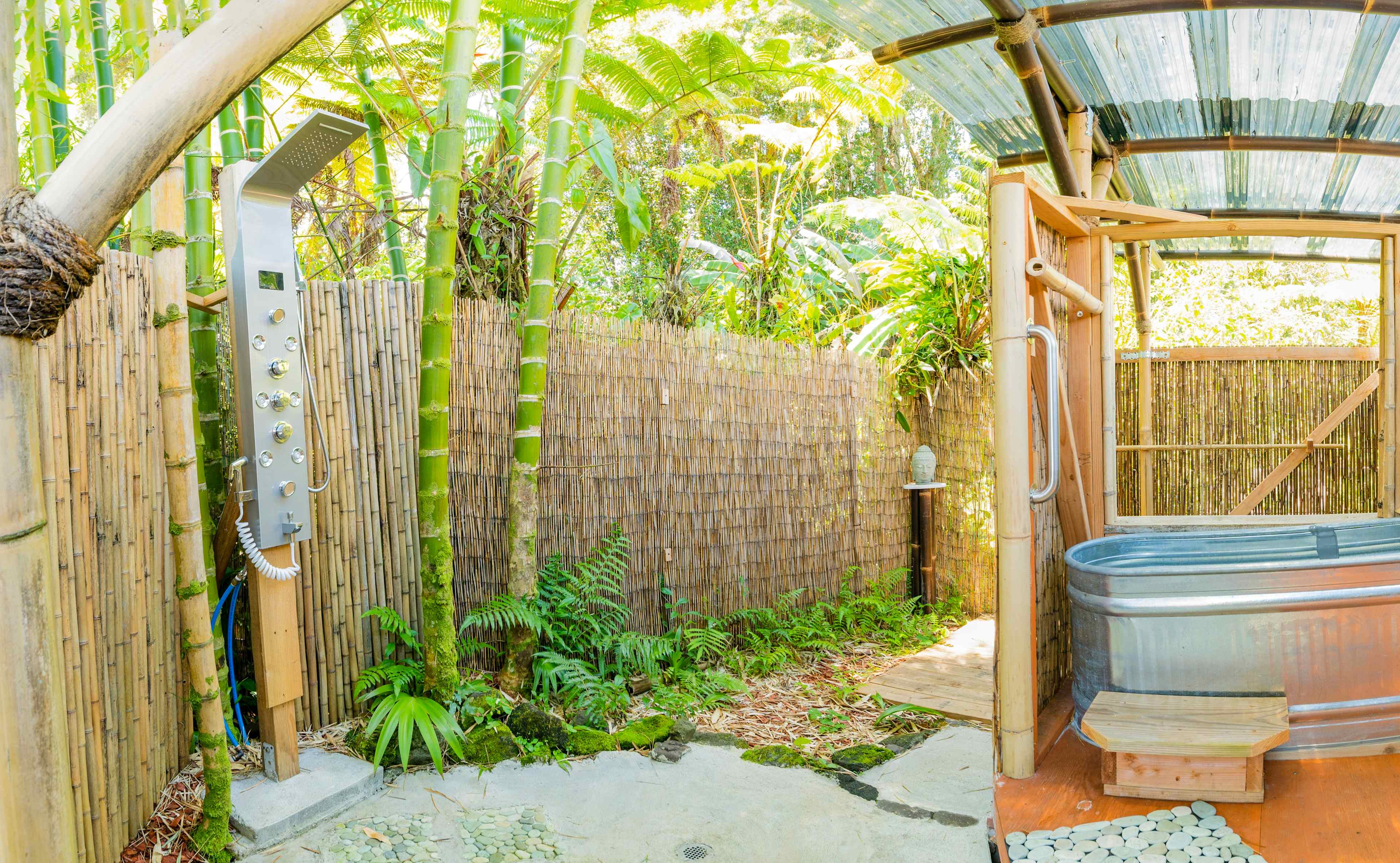 Outdoor shower, big tub, massage area