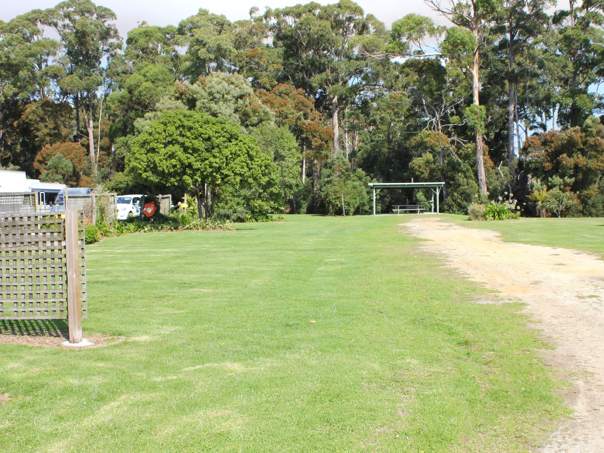 Rocky Cape Tavern and Caravan Park