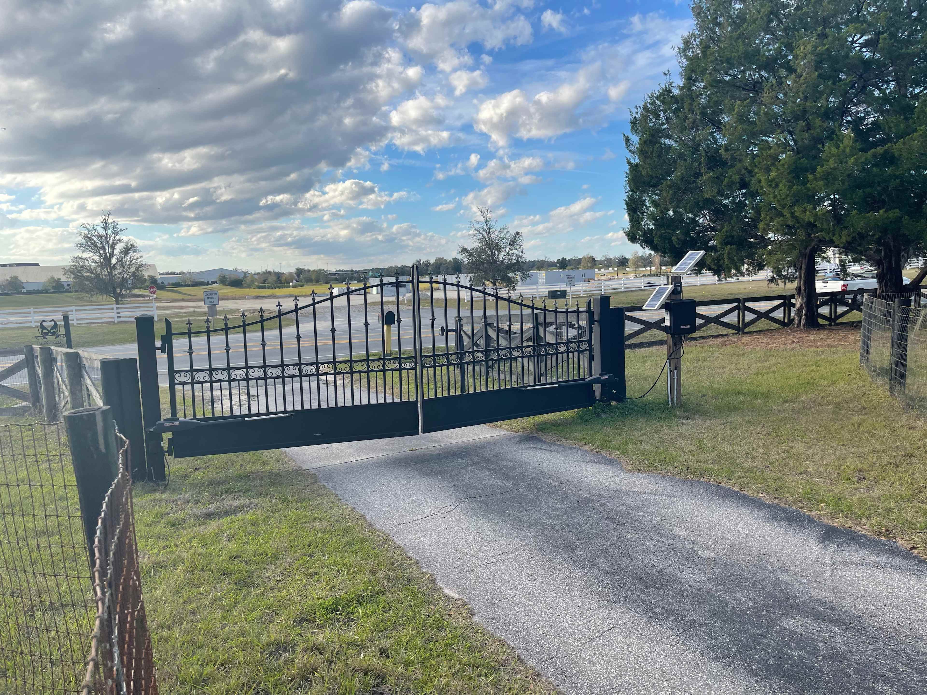 front double gate