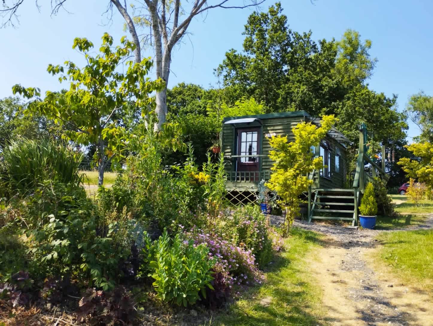 Hastingford Fishery Glamping
