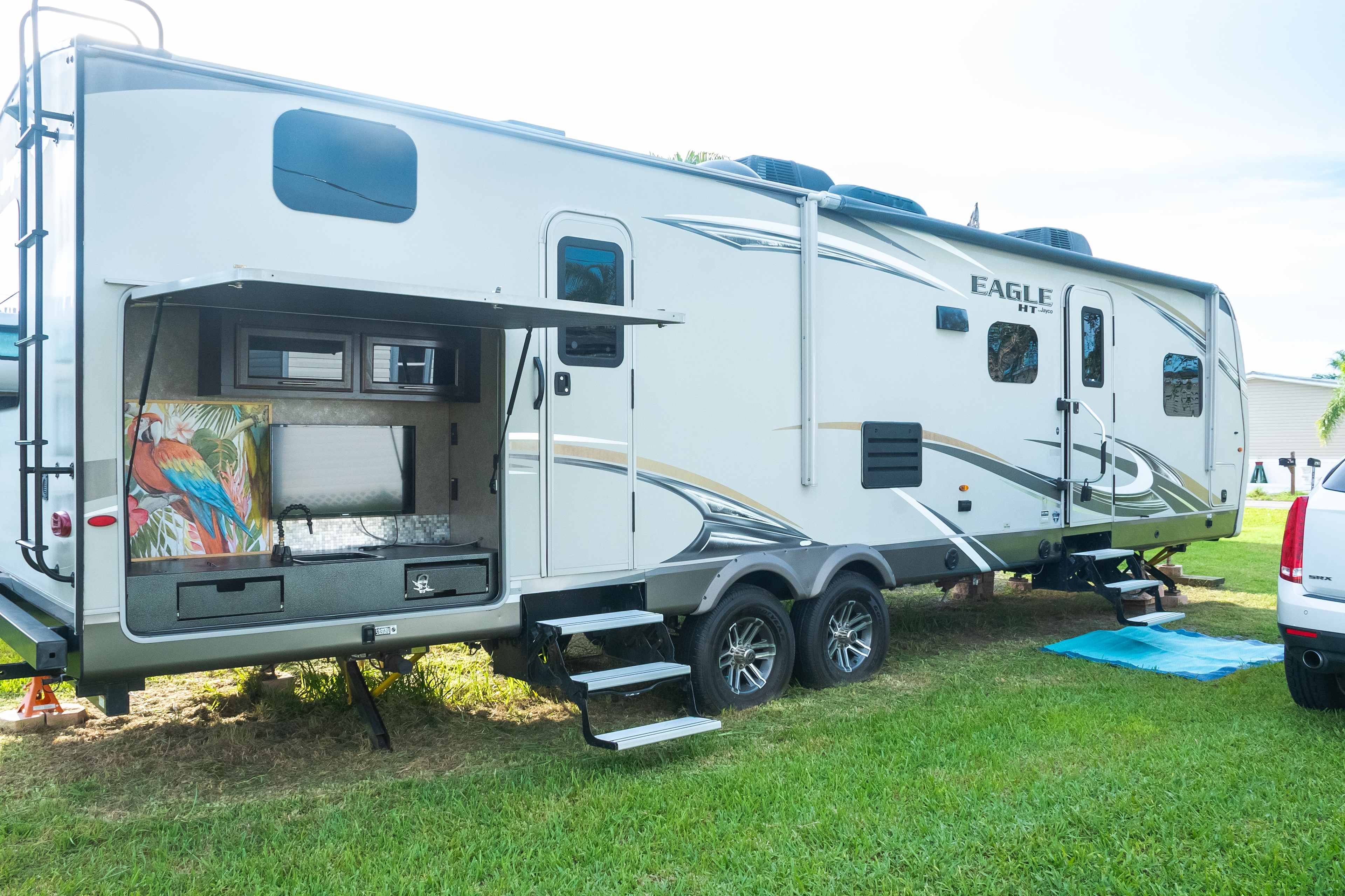 Coastal RV Getaway-Beach Nearby!