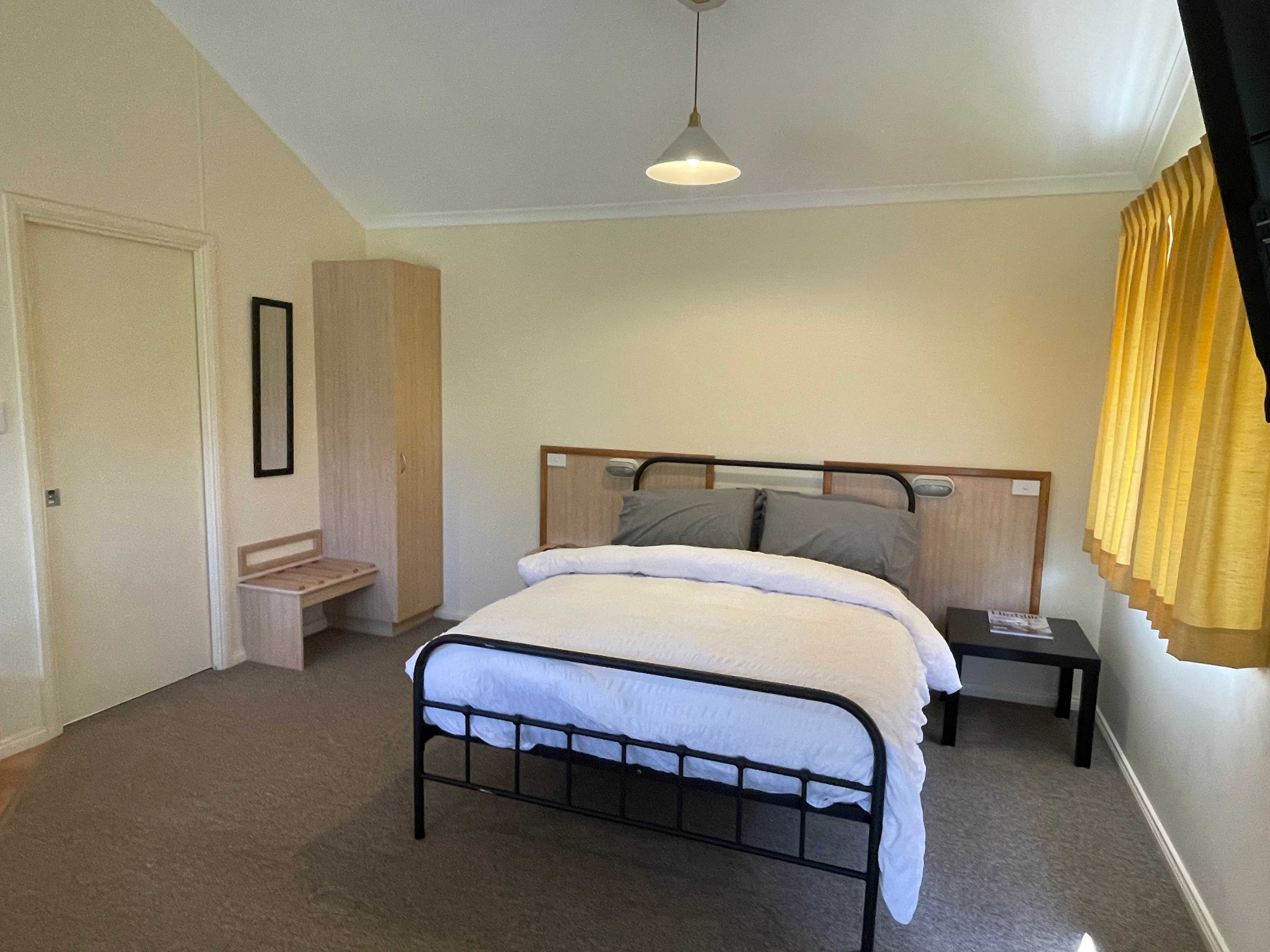 Lake Bathurst Accommodation 1243