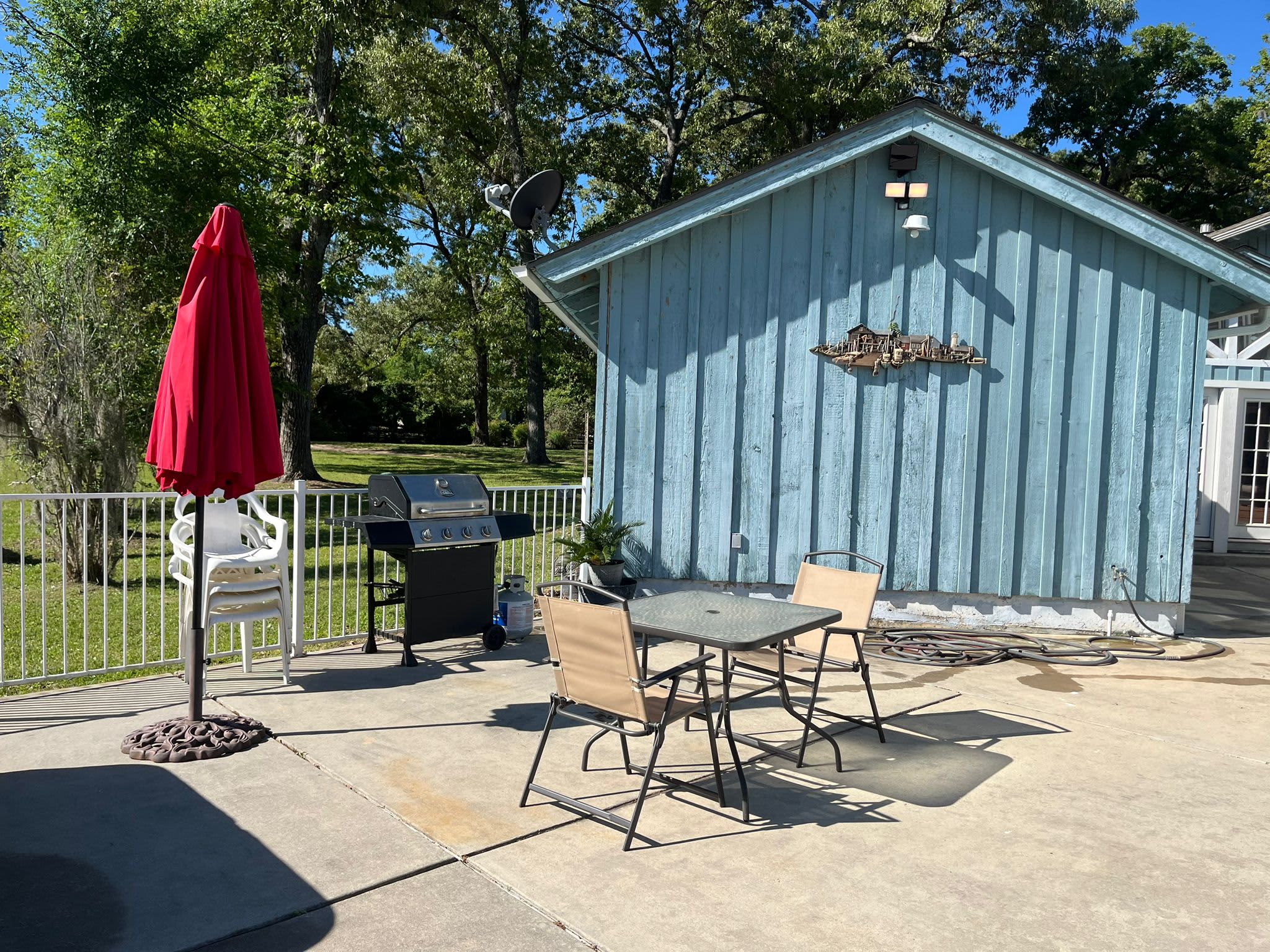 The Blue Ranch Guest House