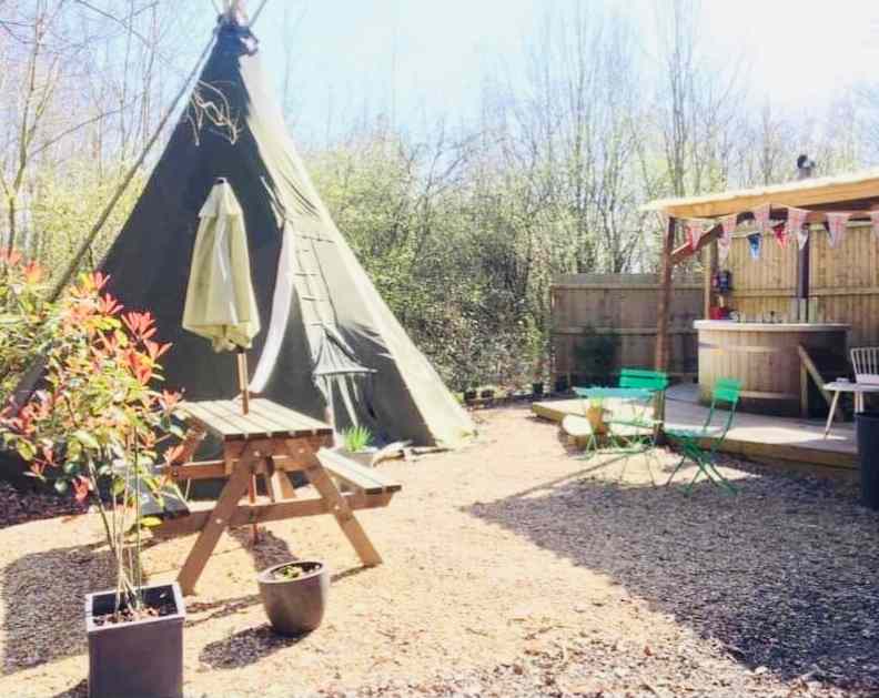 ToastyTipis Luxury Tipi and Hot Tub