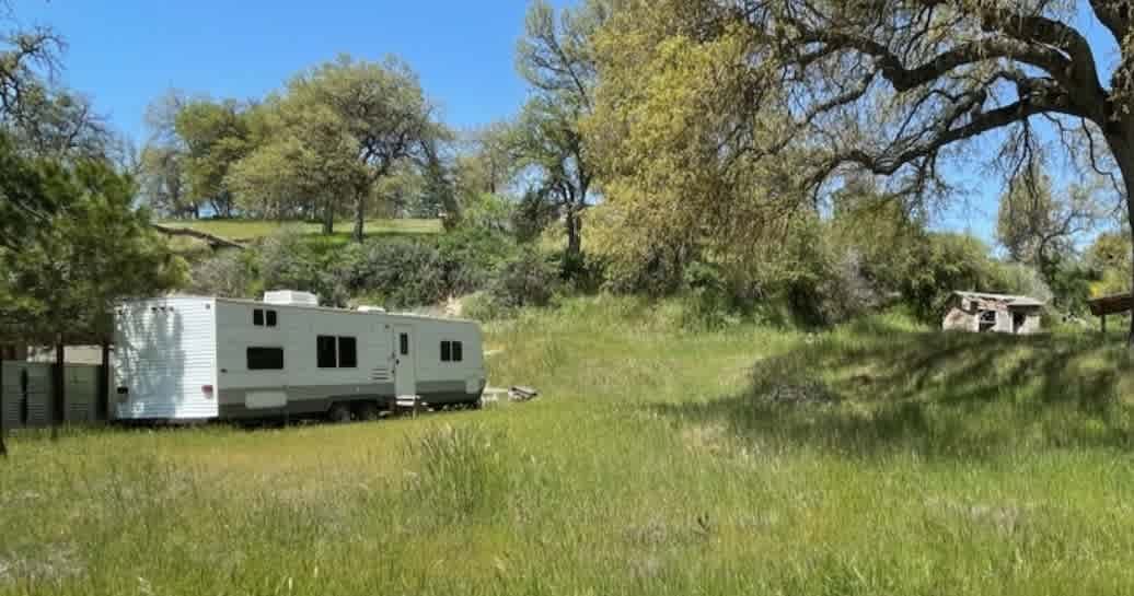 Oak Glenn * California Hot Springs