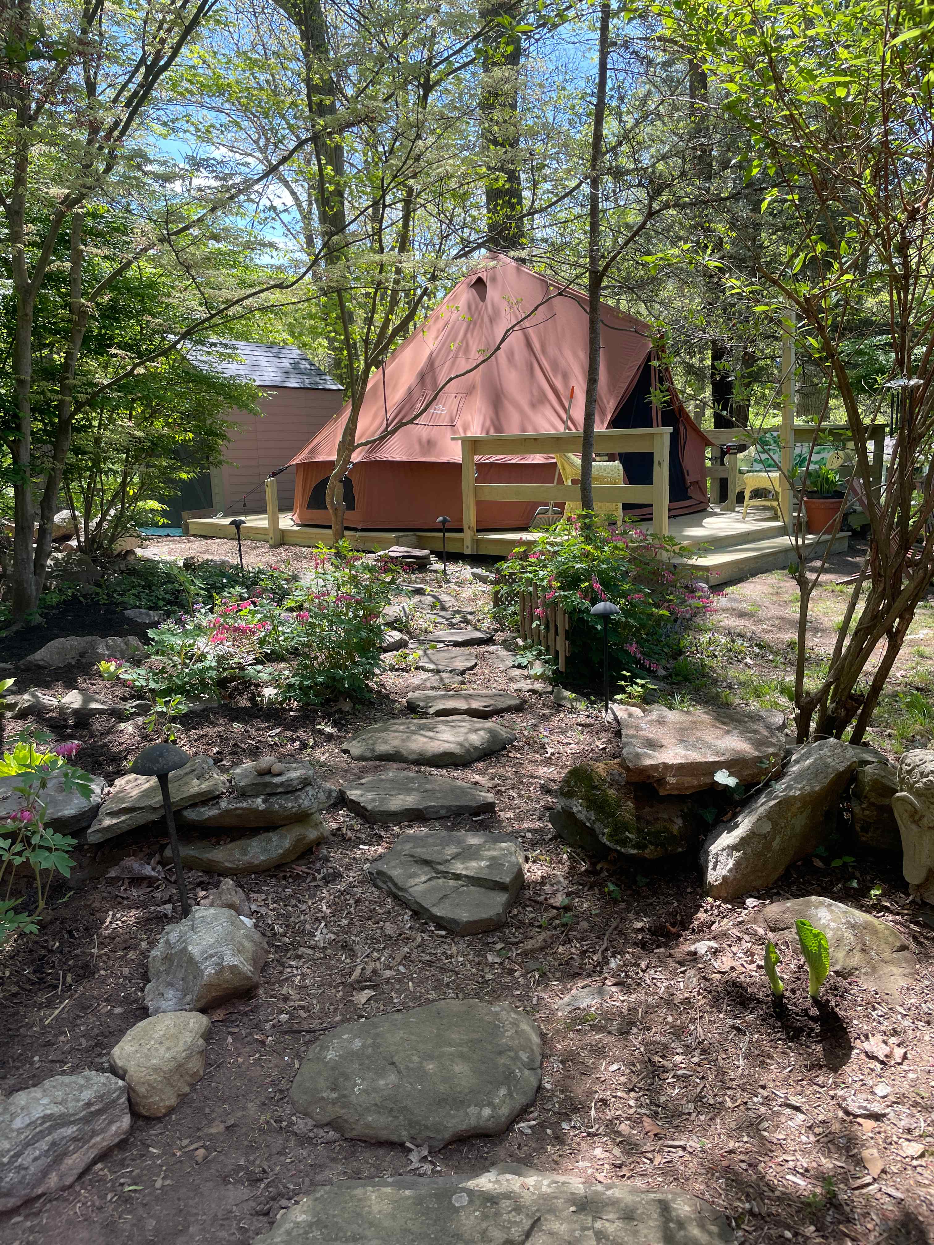 Romantic Botanical Glamping