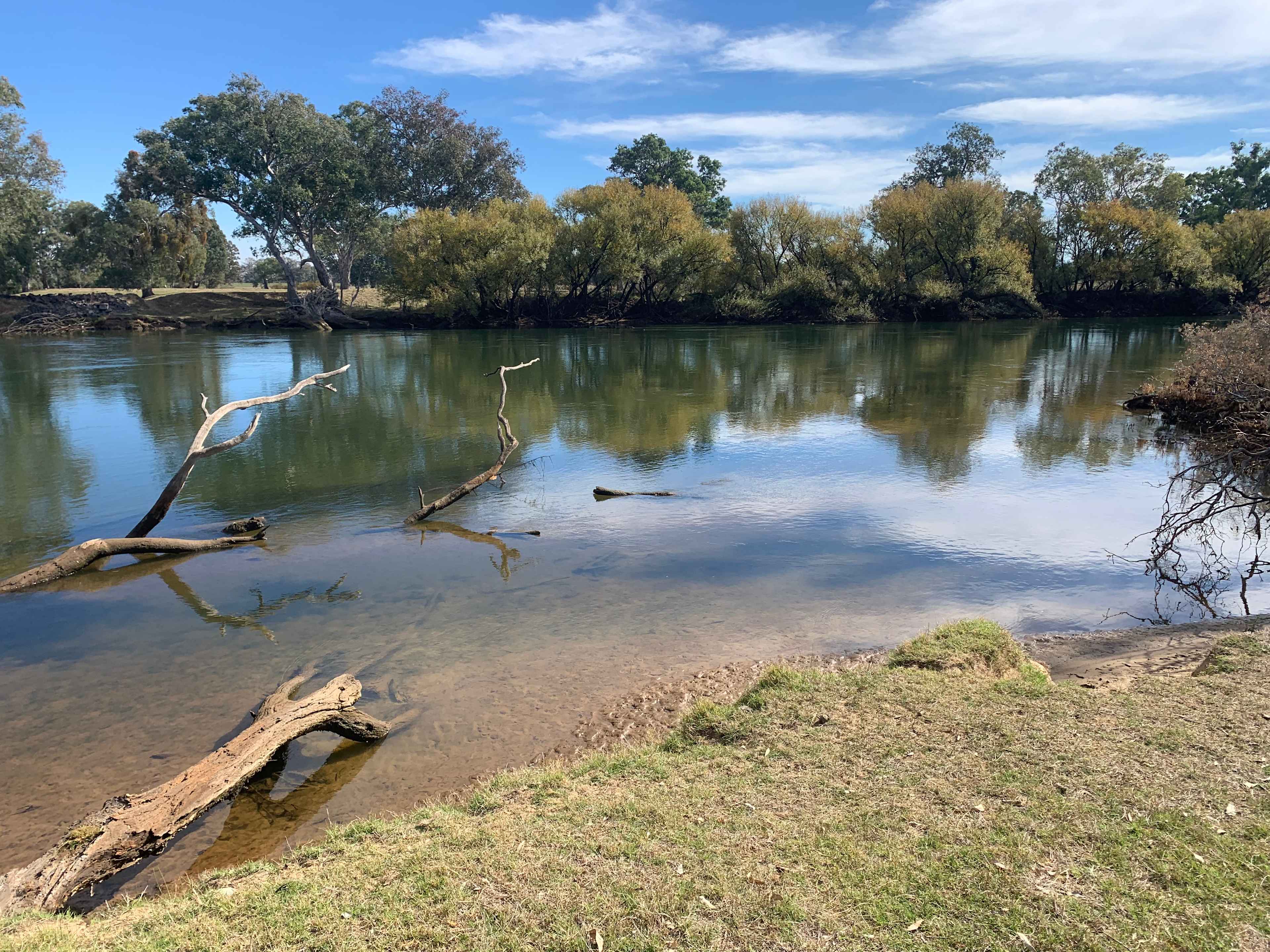 Rolling Hills & Riverside Camping
