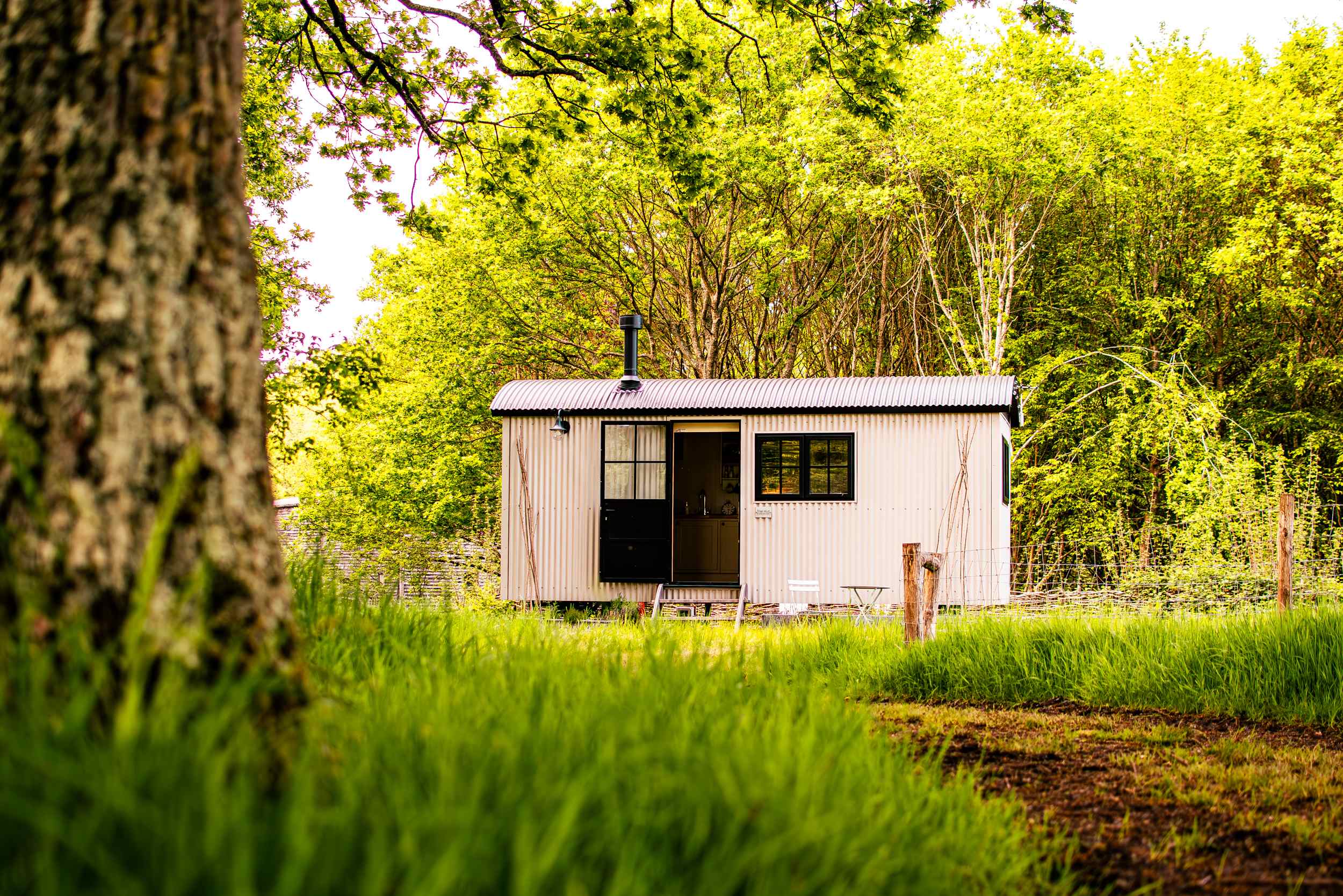 A view of the hut from one of the surrounding footpaths.