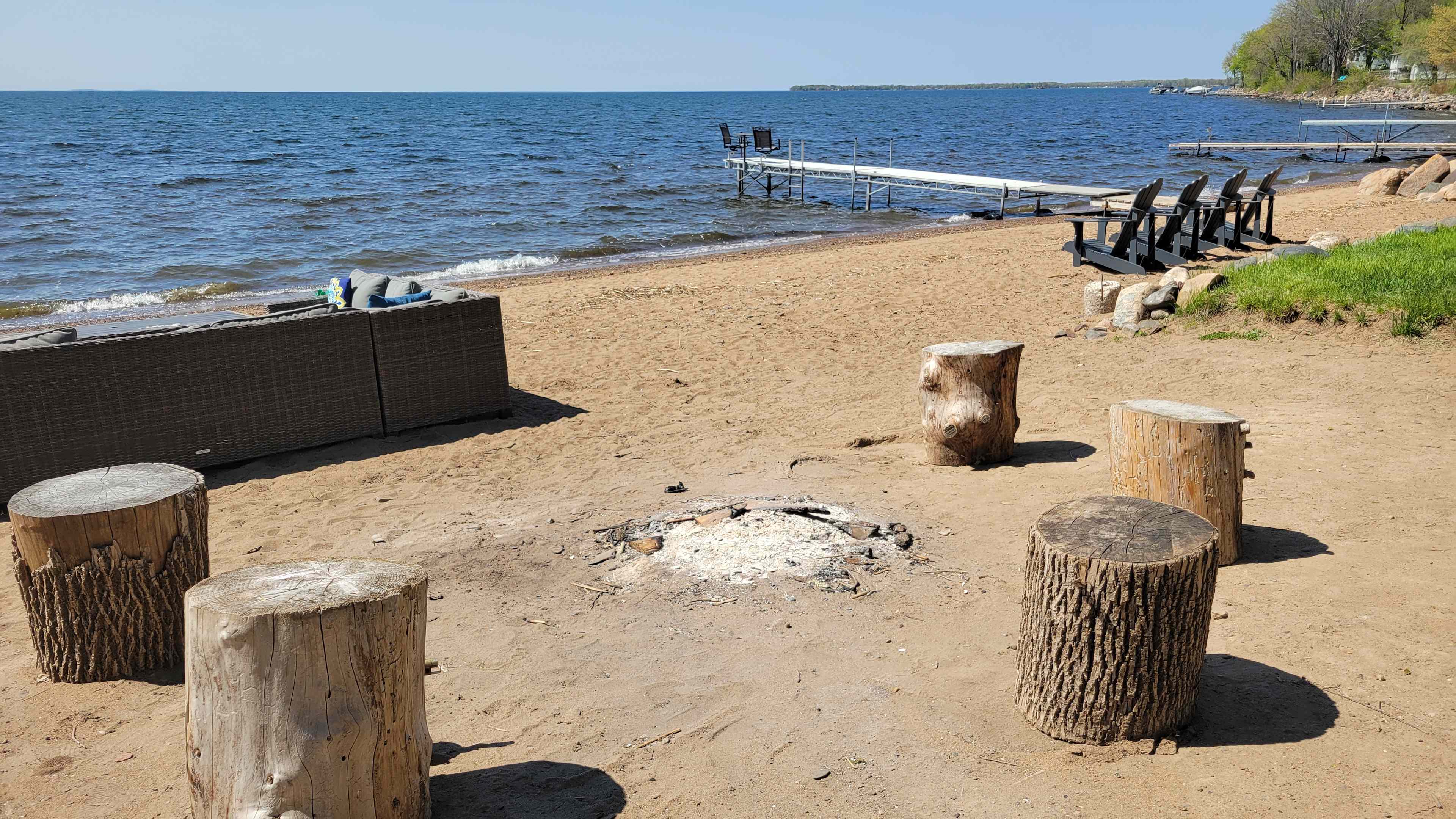 SOL VIND - Lakeside Camping Retreat