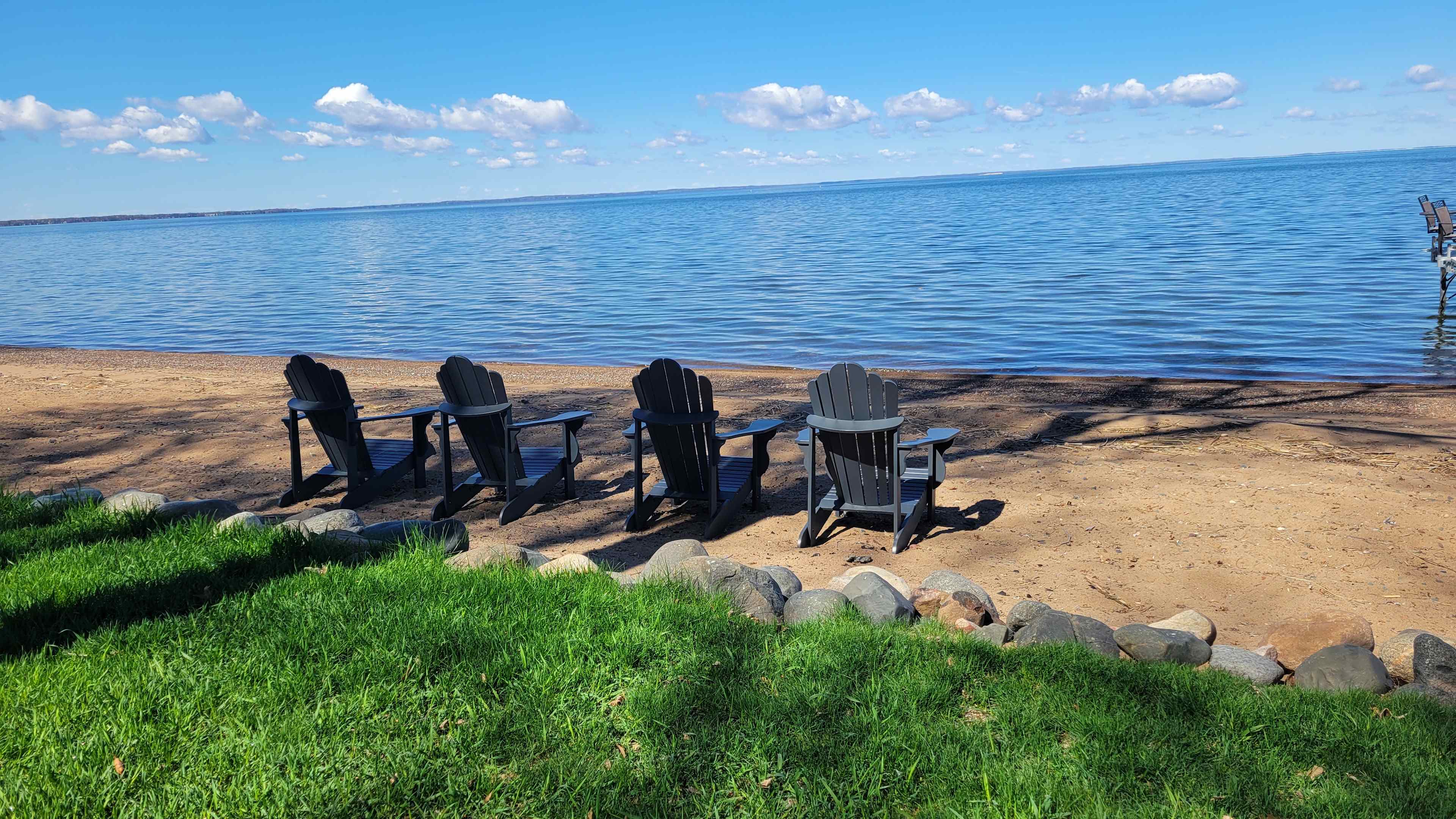 SOL VIND - Lakeside Camping Retreat