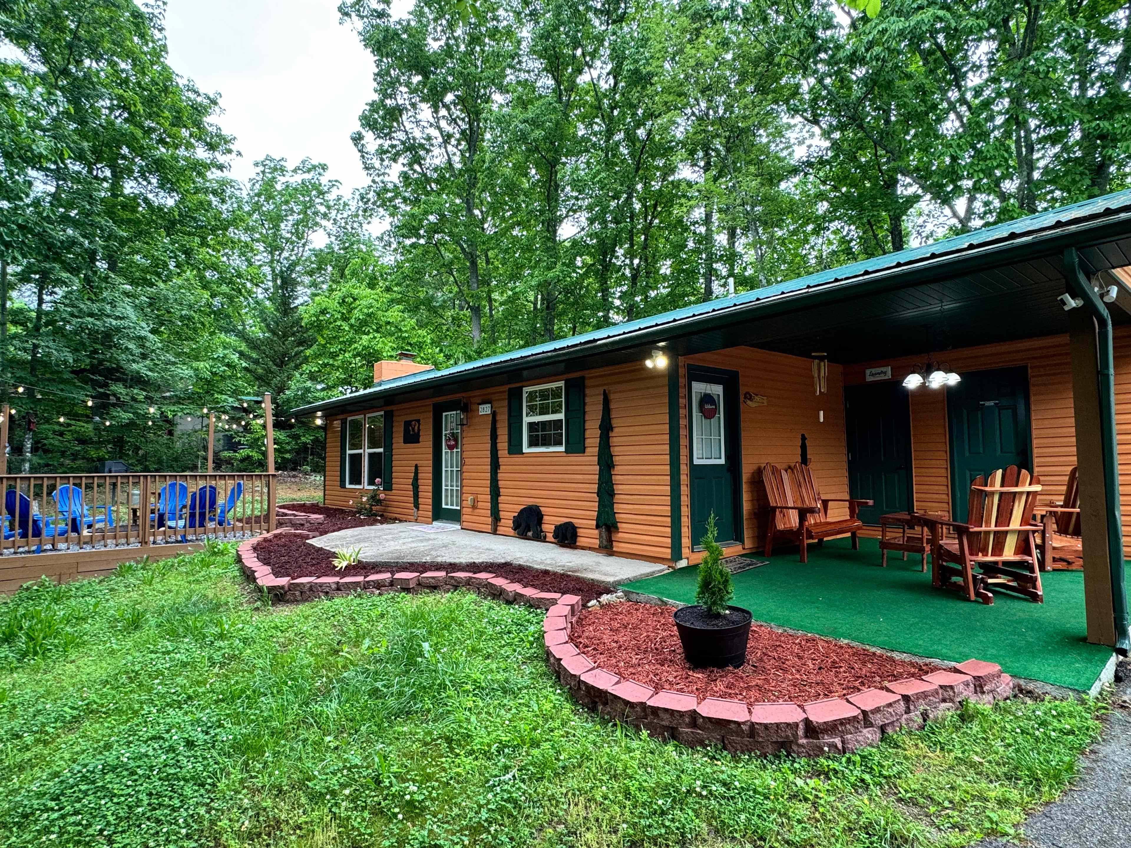 Beautiful cabin 3 bedrooms & 2 bath
