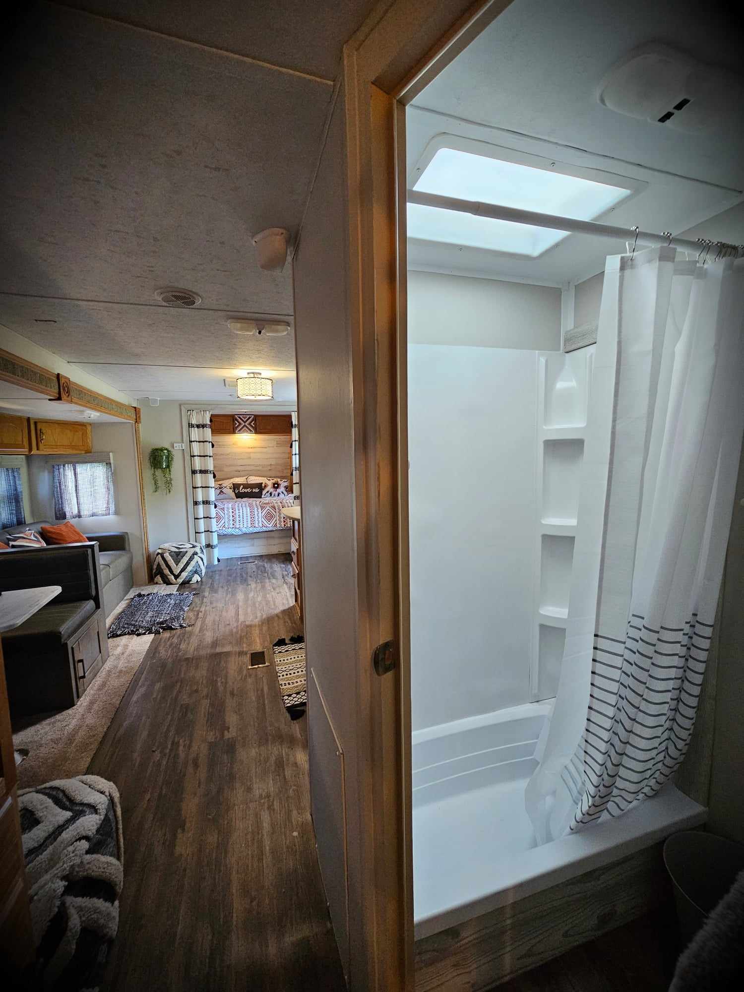 CastorRiver RV Rentals