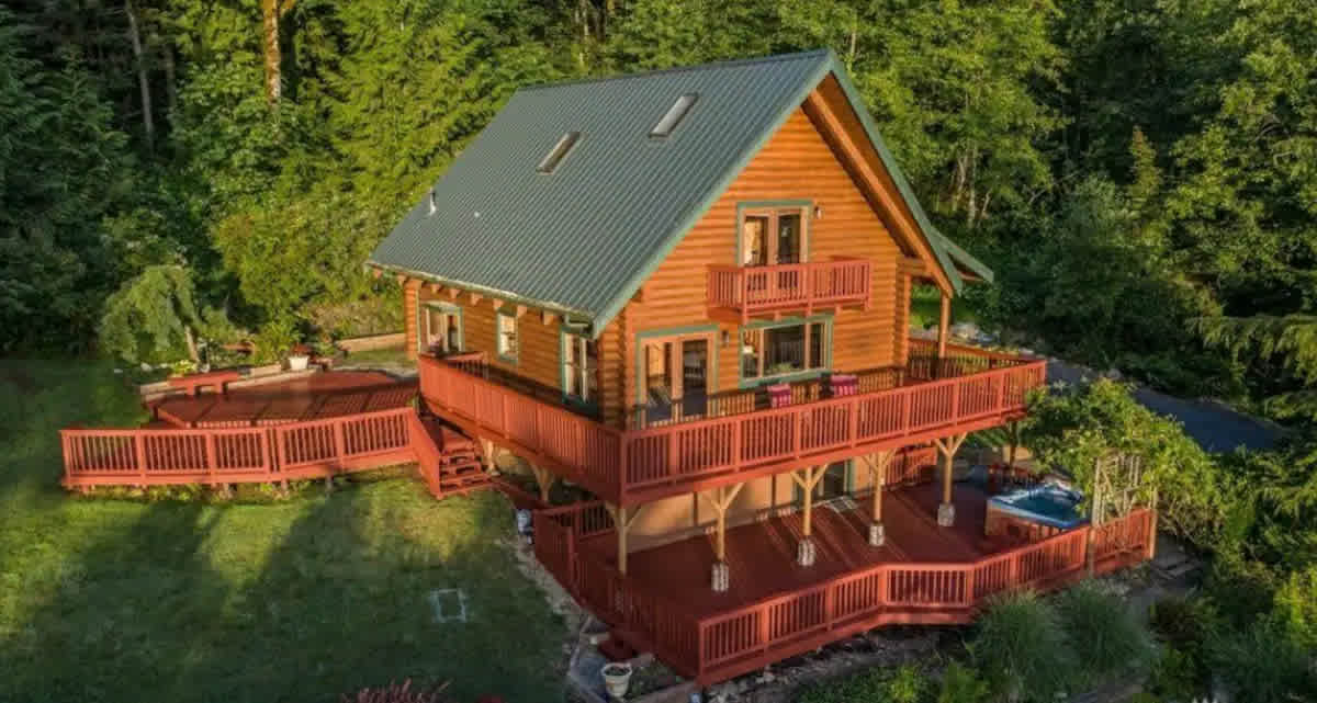 Marvelous Mountain Log Cabin