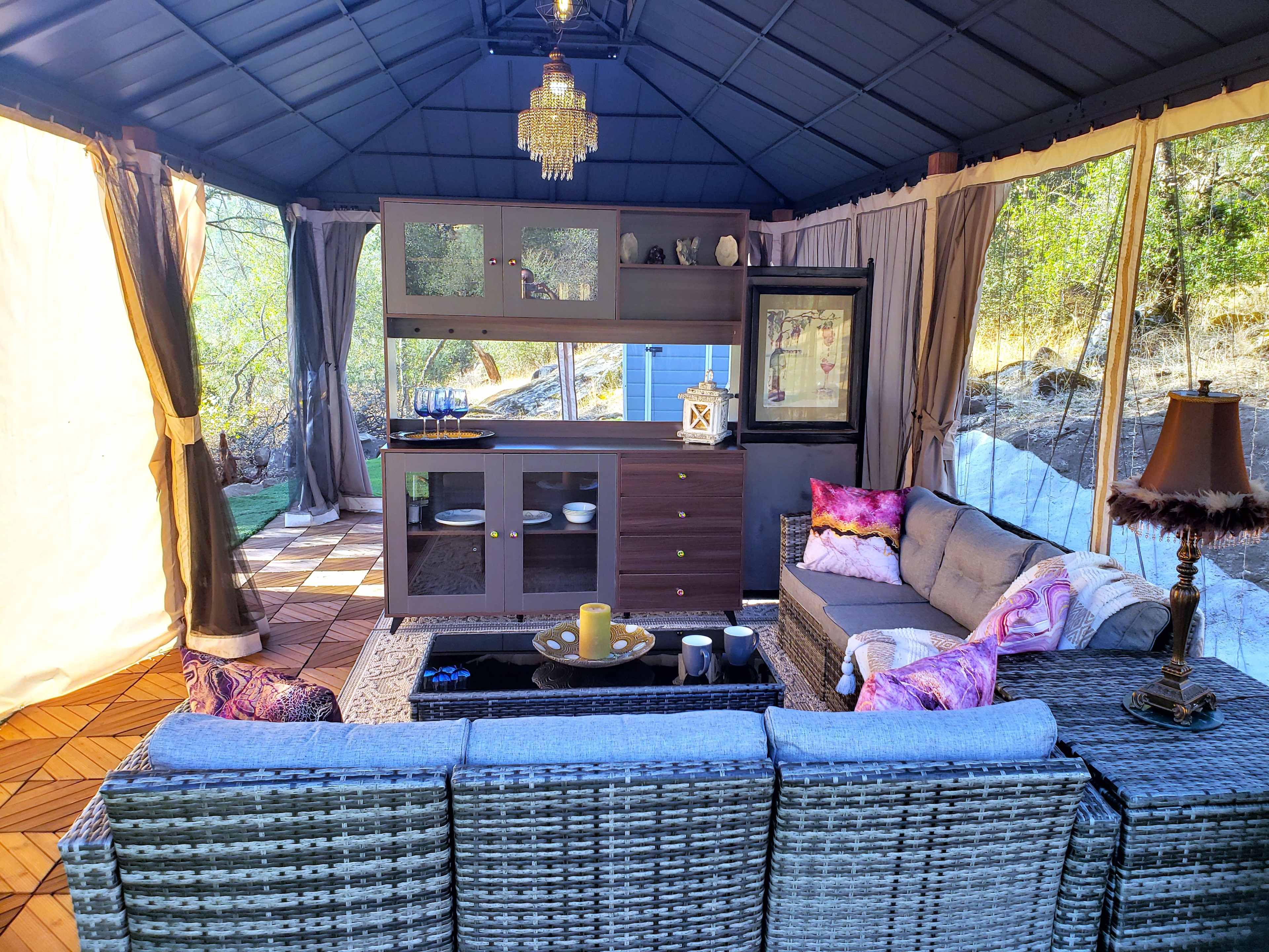 Glitter Cove Retreat