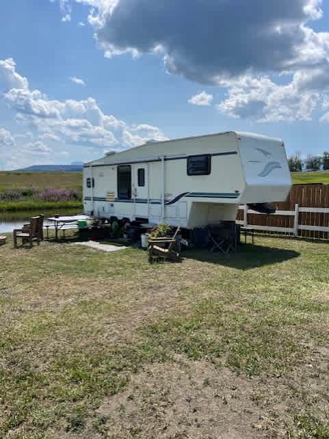The Mariposa Glamping/Camping