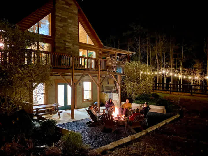 Whispering Pines Cabin Guest Suite