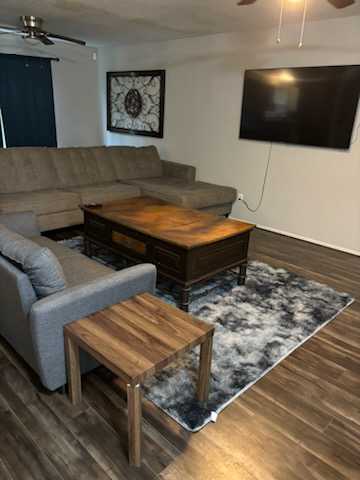 Modern Family Home-Self Check In