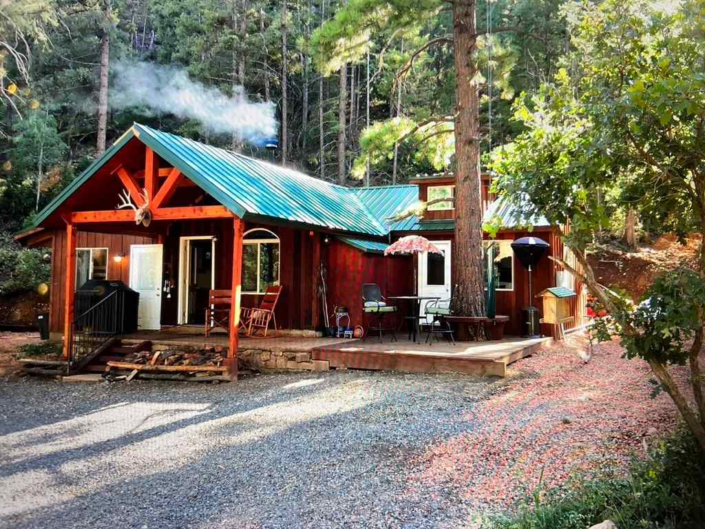 Whispering Pines Glamping Resort