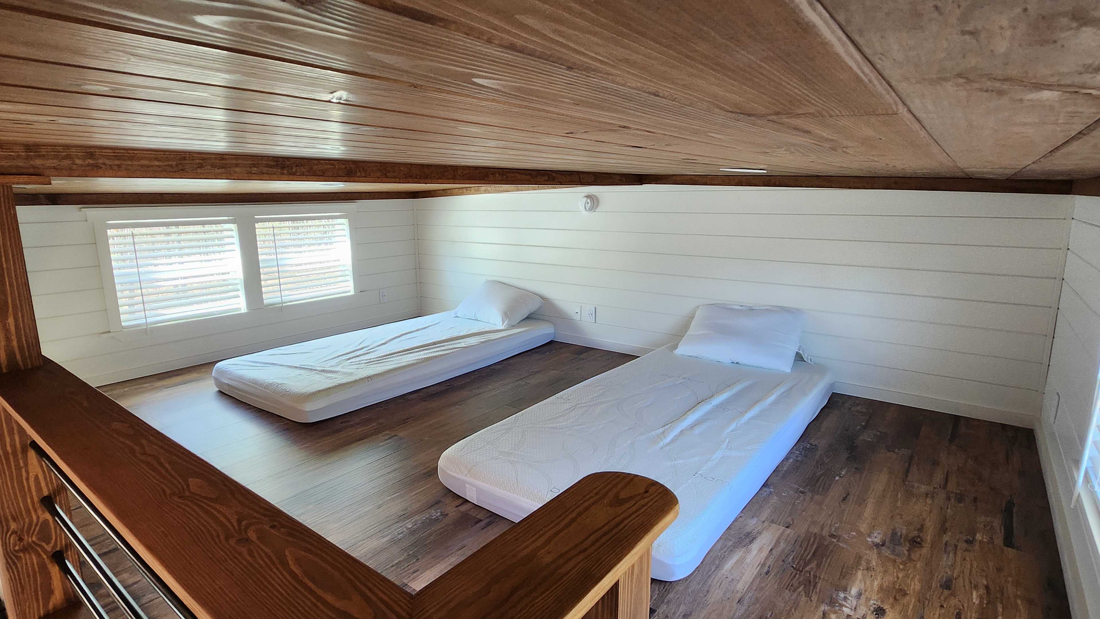 Cozy Fireside Cabin