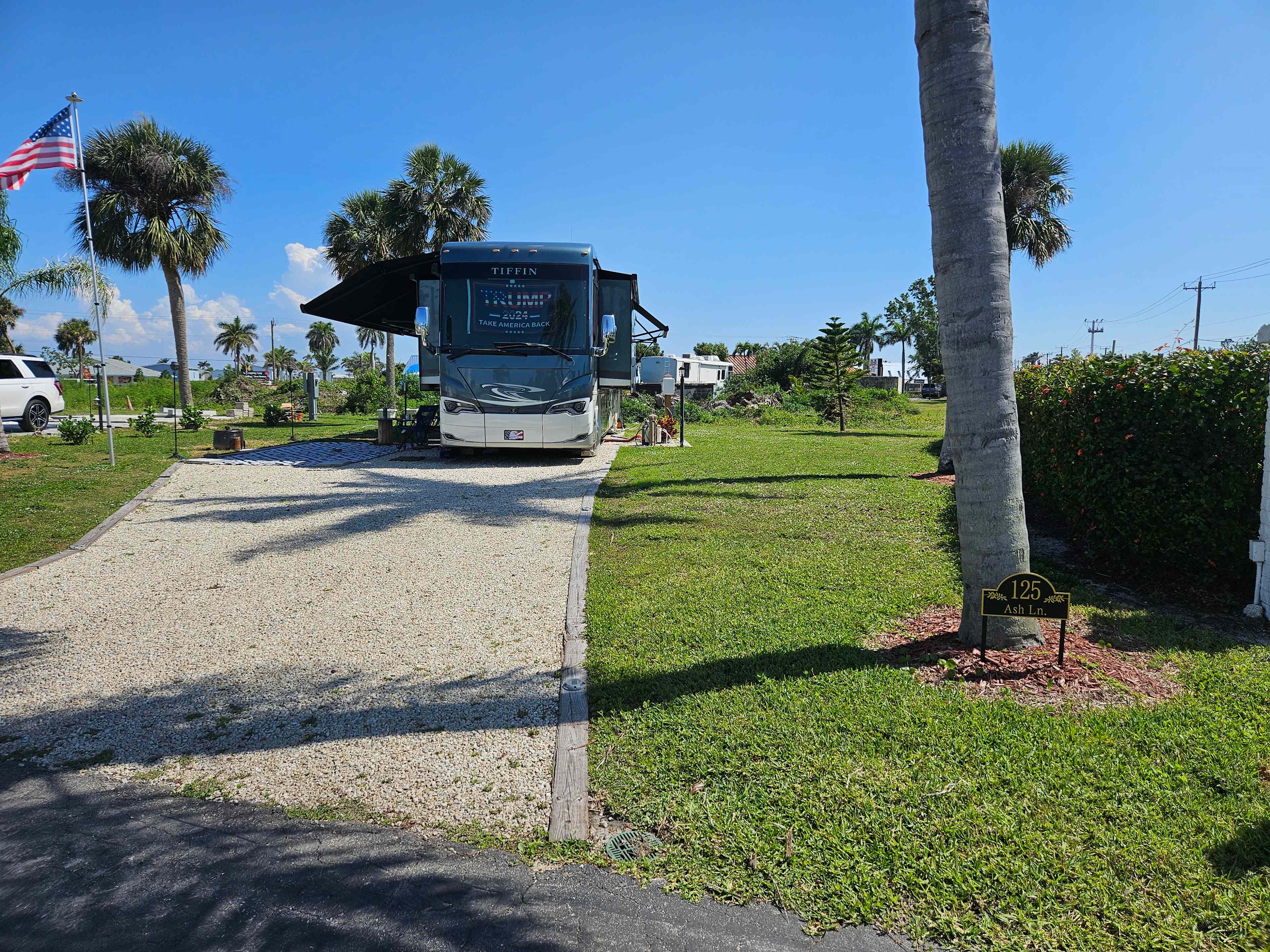 Large RV Site Near 3 Beaches