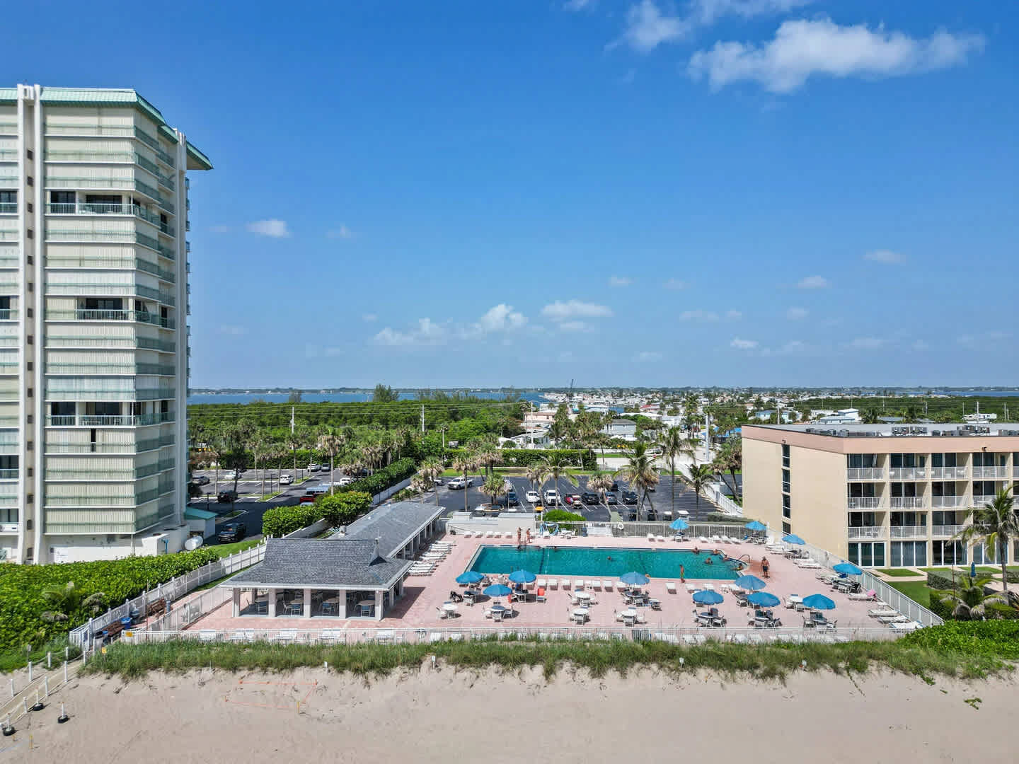Ocean Pool, Cabana, Cafe, and Private Access to the Beach