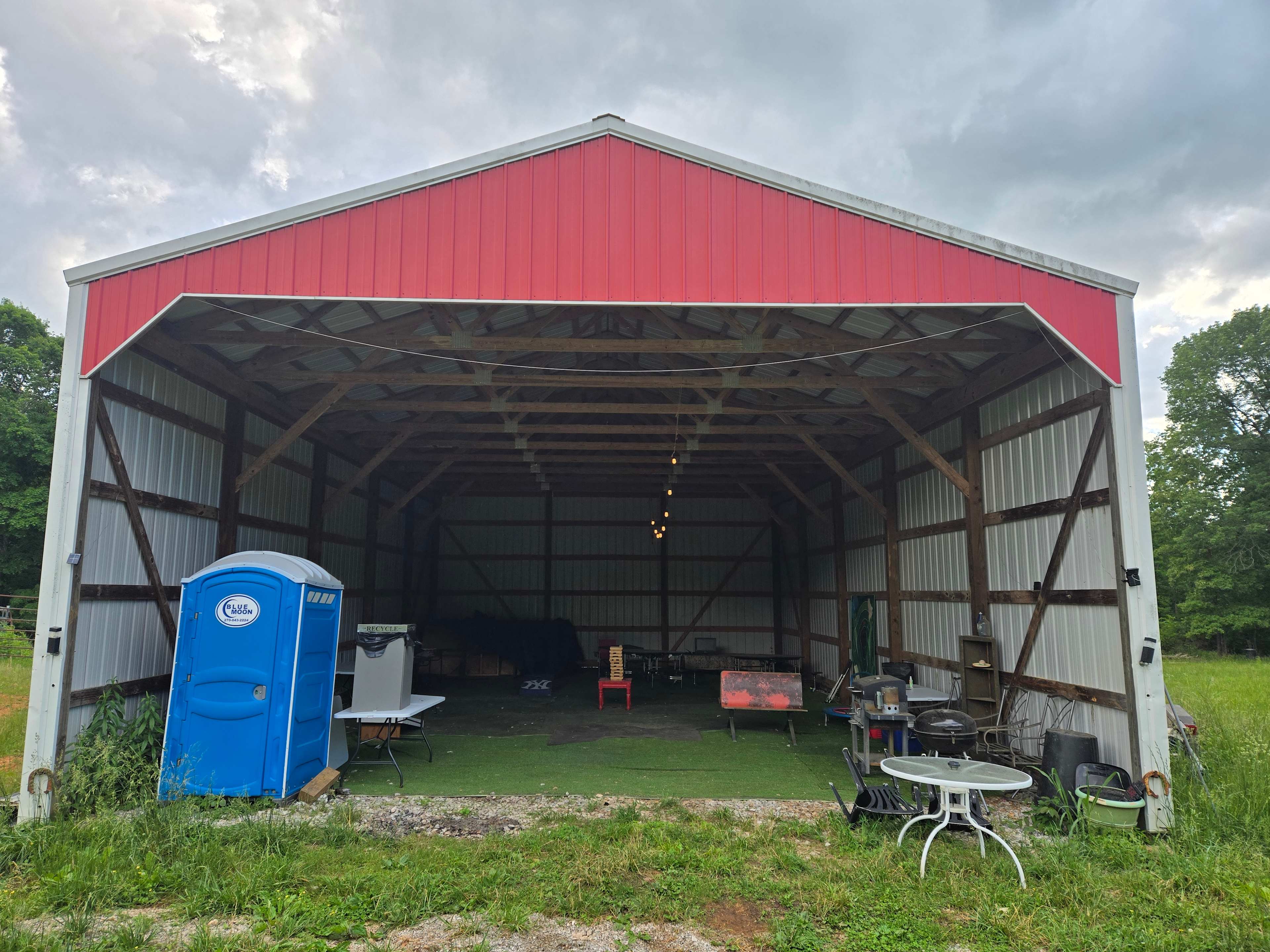 4J Farms- The Red Barn