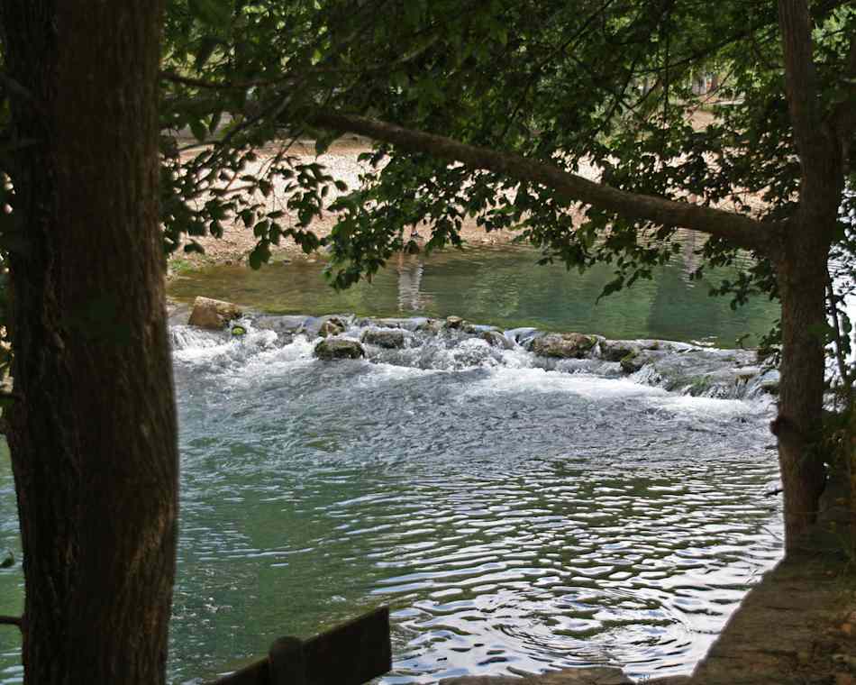 Roaring River State Park